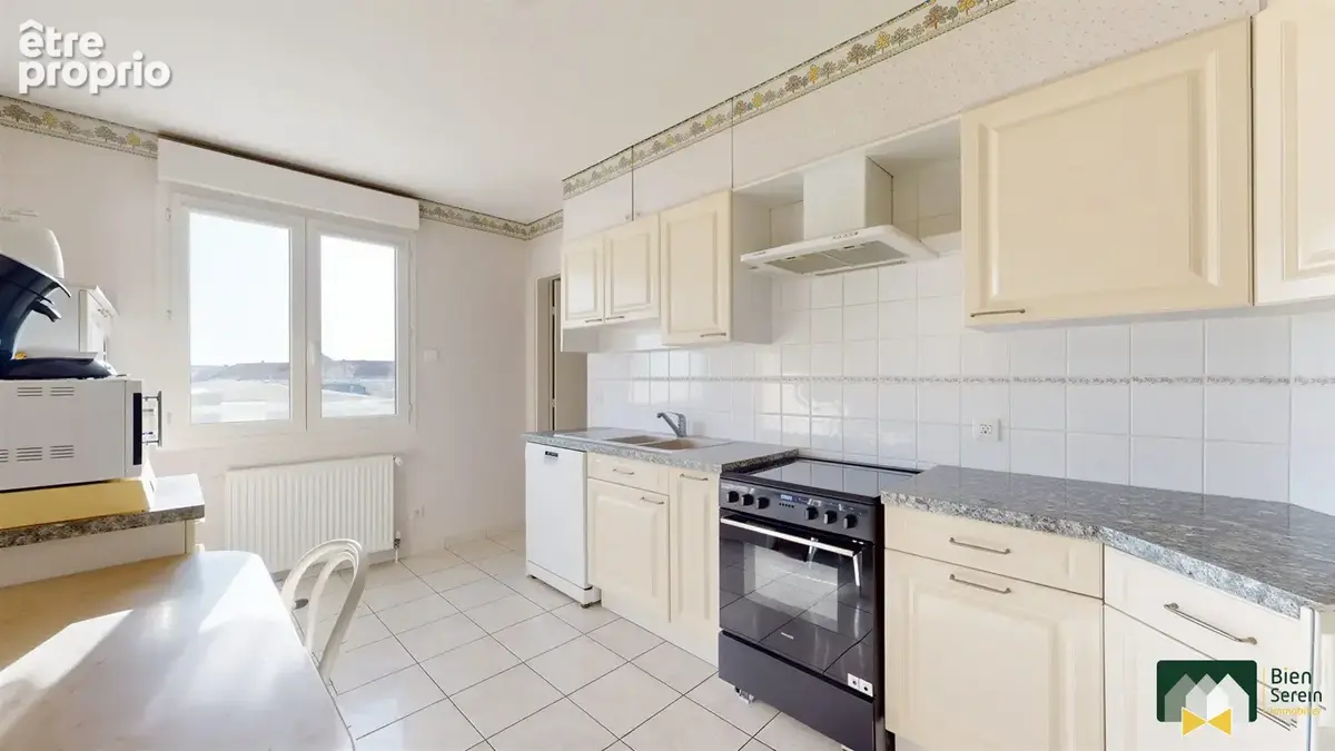 Appartement 4 pièces 118 m² à vendre à Chartres (28000) - photo 4