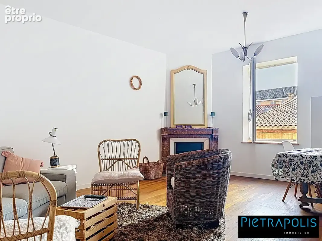 Appartement 4 pièces 106 m² à vendre à Villefranche-Sur-Saone (69400) - photo 2