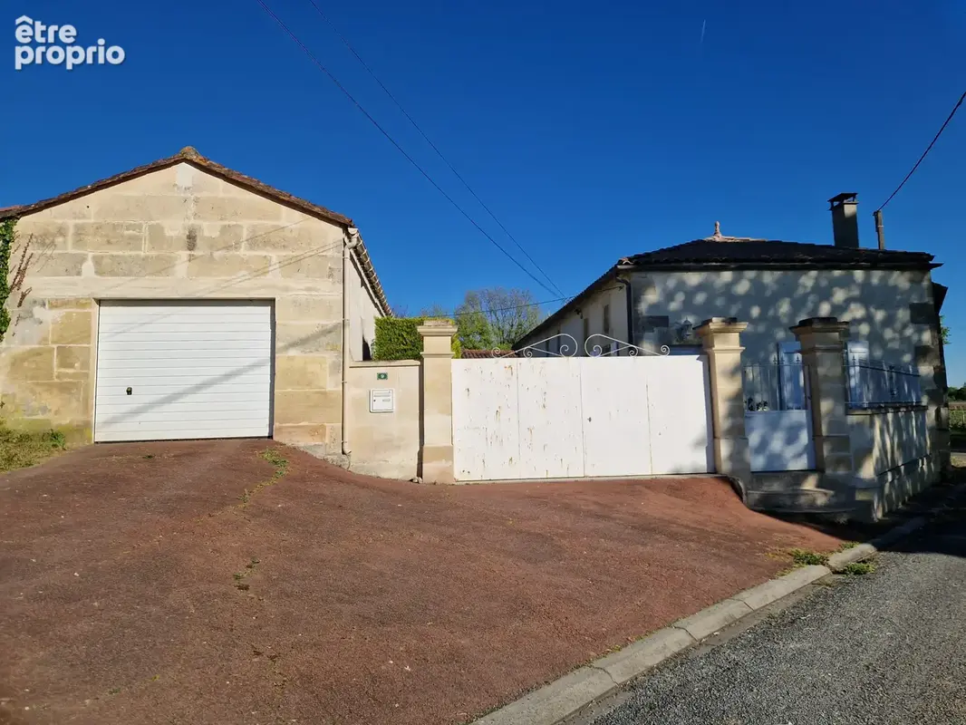 VIAGER OCCUPE 2 TETES Monsieur 82 Ans et Madame 72 Ans . Proche COGNAC 16 - photo 3