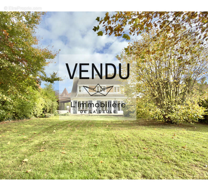 Maison à HOUPLIN-ANCOISNE