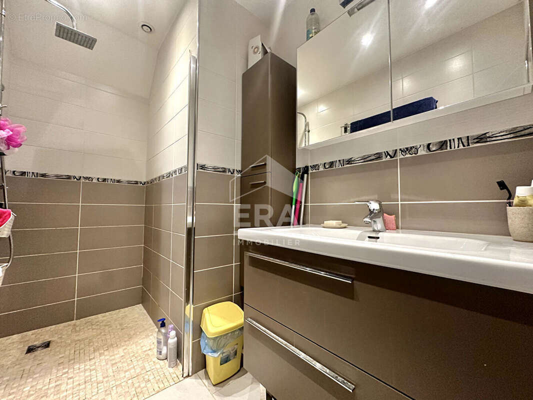 Maison à SARTROUVILLE