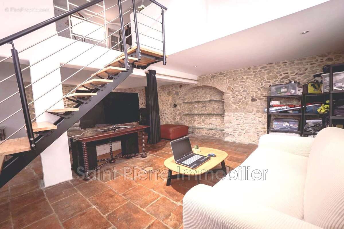 Maison à CAGNES-SUR-MER