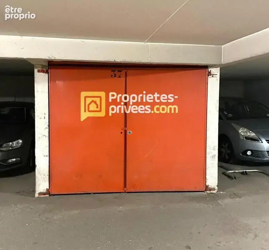 75015 PARIS - Parking / box / stockage 12 m2 -  Boulevard Lefebvre - Saint-Lambert - Parc d'expo Porte de Versailles - photo 4