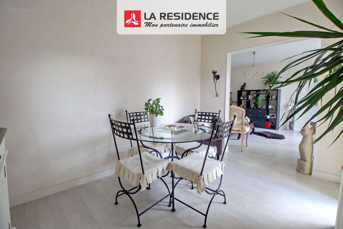 Appartement 79 m² à Velizy-Villacoublay  - photo 5