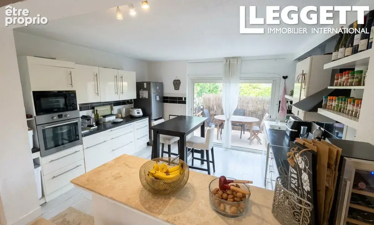 Lovely 5 bedroom house with garage, garden and swimming pool in Le Val, a lovely village in Provence - photo 8