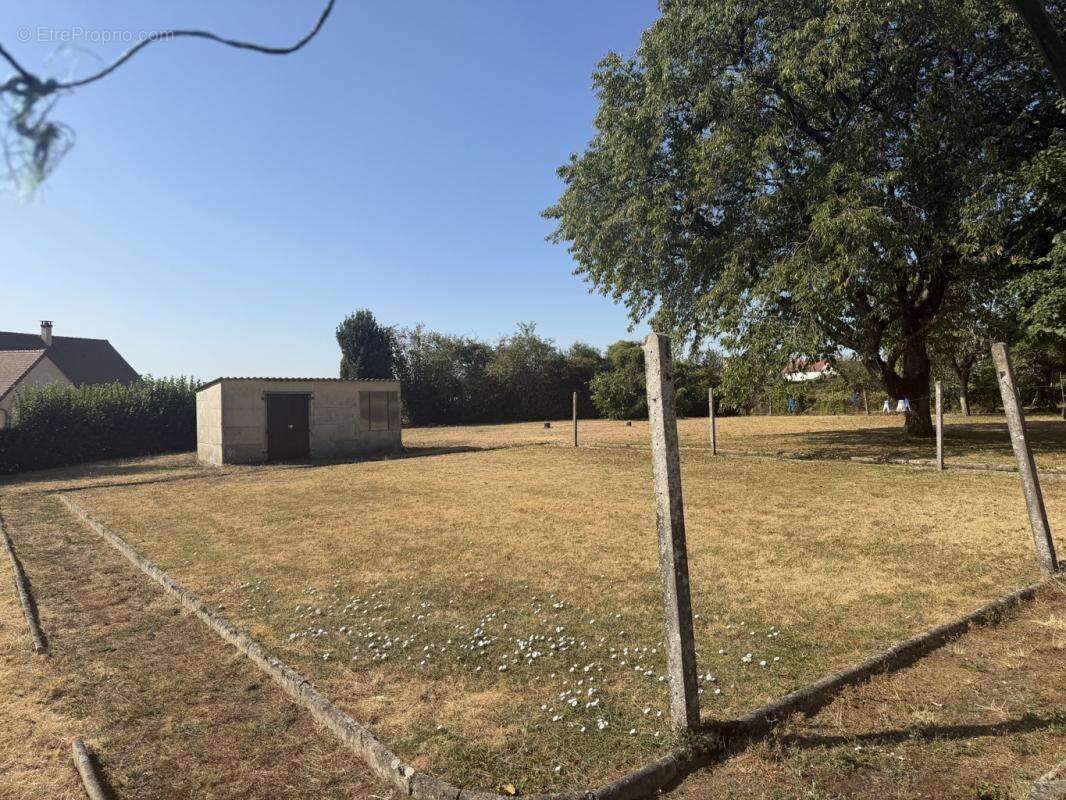 À vendre – mamers (72600) – pavillon rénové avec parc arboré de 3 300 m² - photo 13