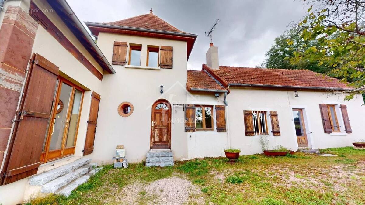 Maison à SALIGNY-SUR-ROUDON