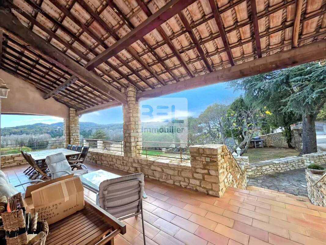 Maison à SAINT-PAULET-DE-CAISSON