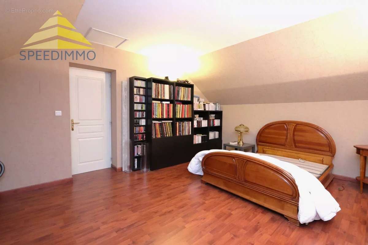 Maison à VILLECRESNES