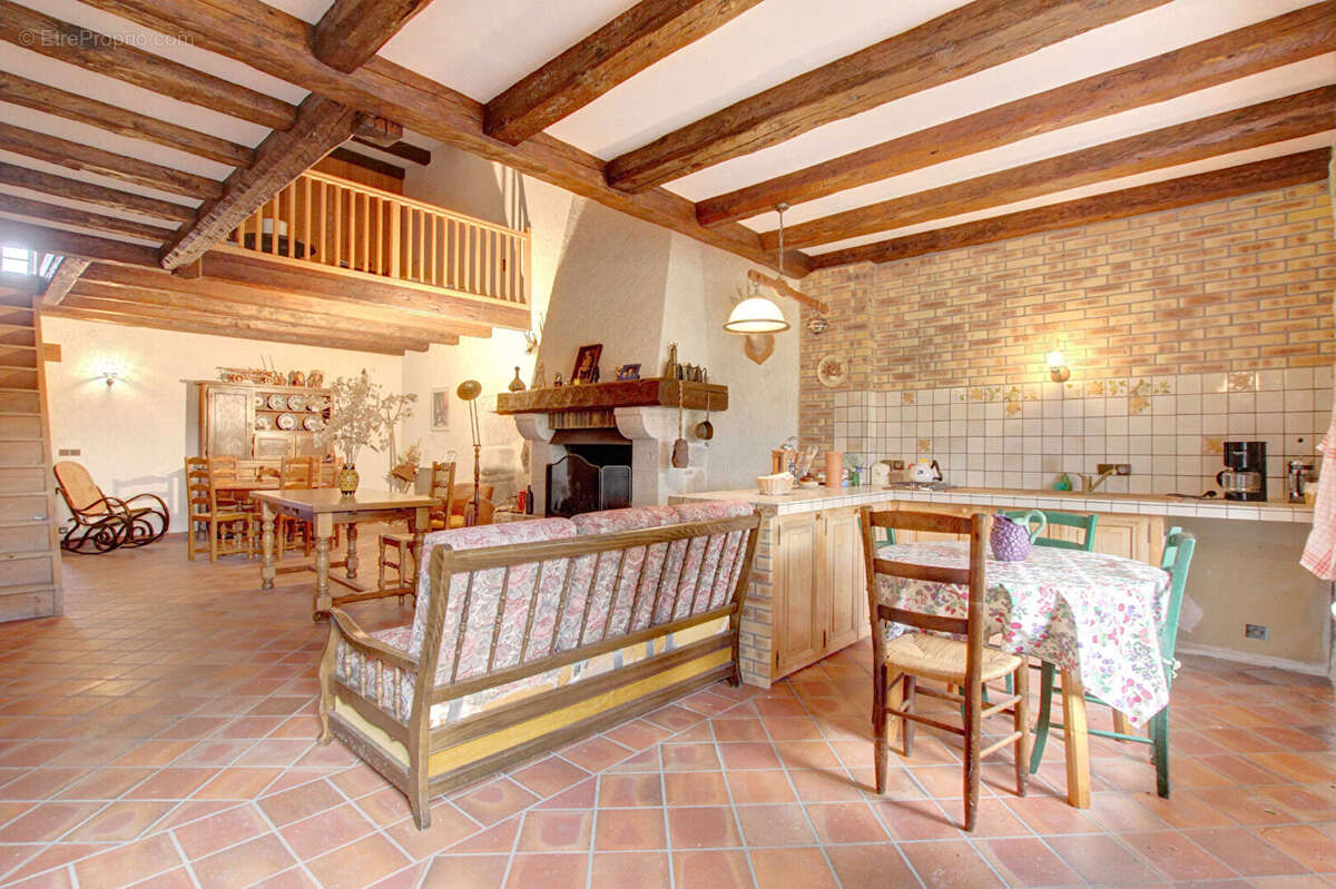 Maison à DOUCY-EN-BAUGES