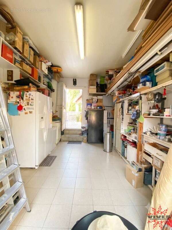 Villa de plain-pied 231 m² - 4/5 chambres avec logement indépendant  Piscine  Terrain 500 m2 - Poilhes - photo 17