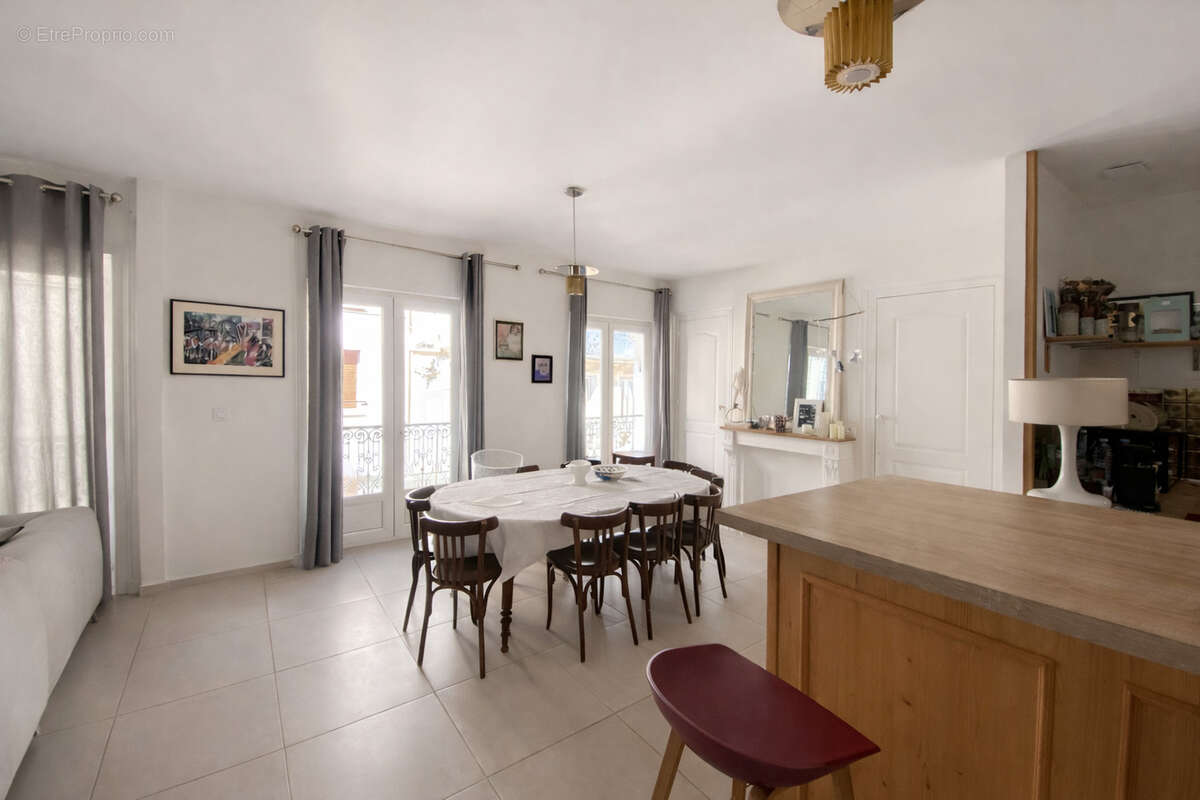 Appartement à SAINT-ETIENNE