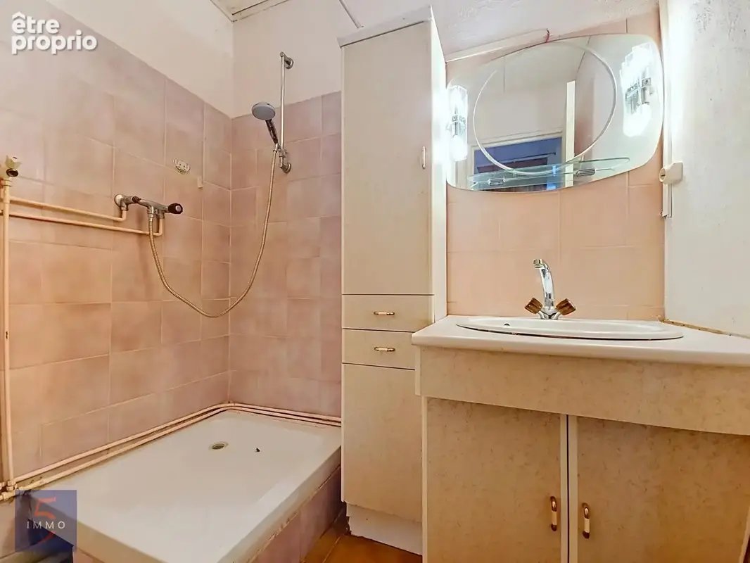 Appartement - 55 m² - 3 pièces - photo 7
