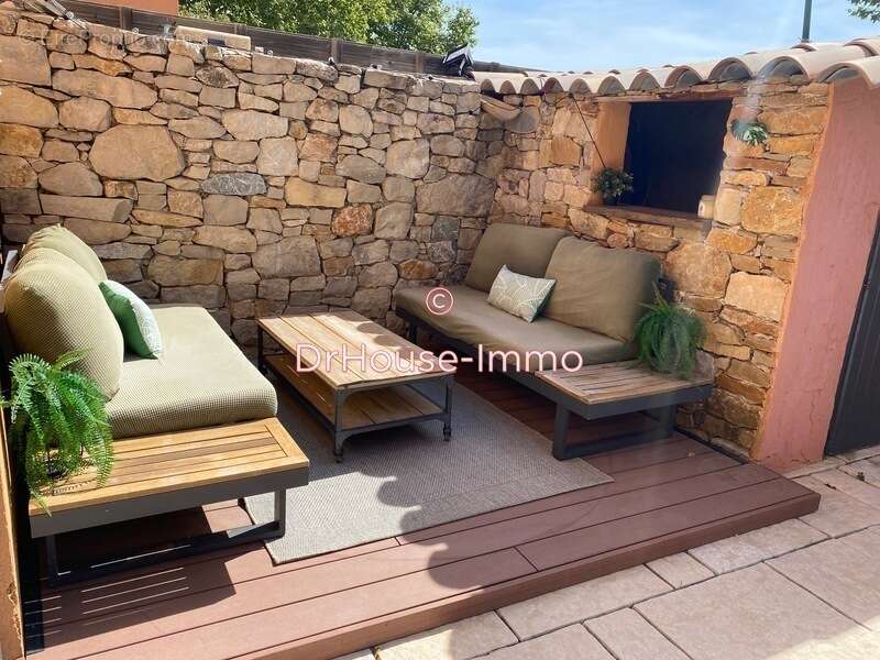 Maison à CUGES-LES-PINS