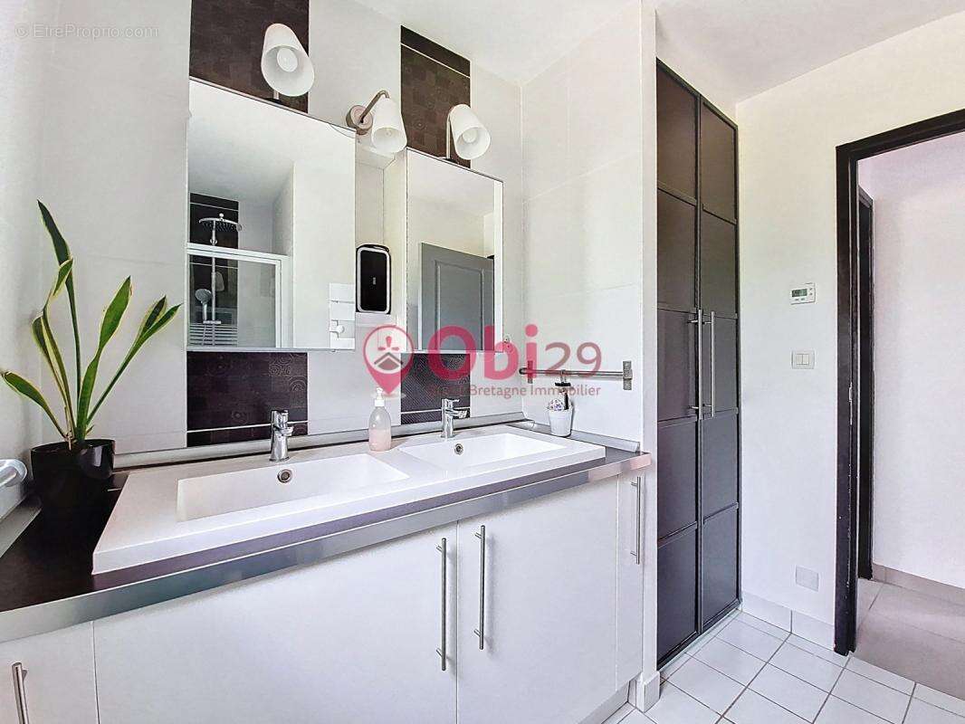 Maison à PONT-DE-BUIS-LES-QUIMERCH