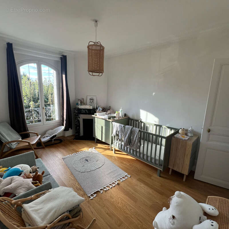 Maison à LES PAVILLONS-SOUS-BOIS