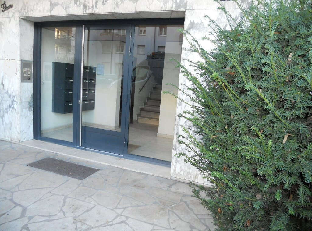 Appartement  4 pièces 77 m² avec loggia cave et garage à vendre à METZ SABLON - photo 11