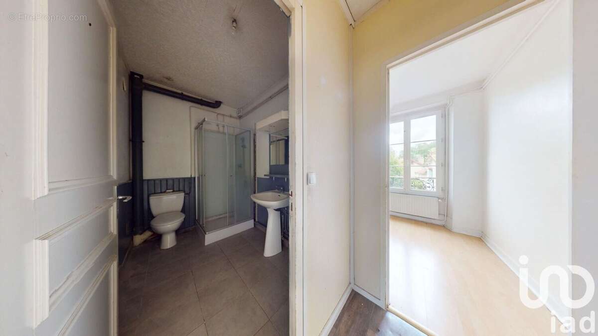 Photo 8 - Appartement à MONTEREAU-FAULT-YONNE
