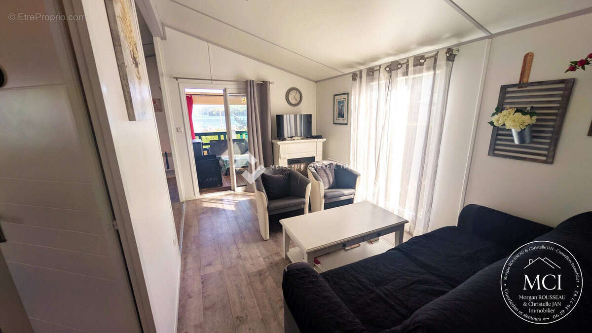 Maison 56 m² à Caurel  - photo 6