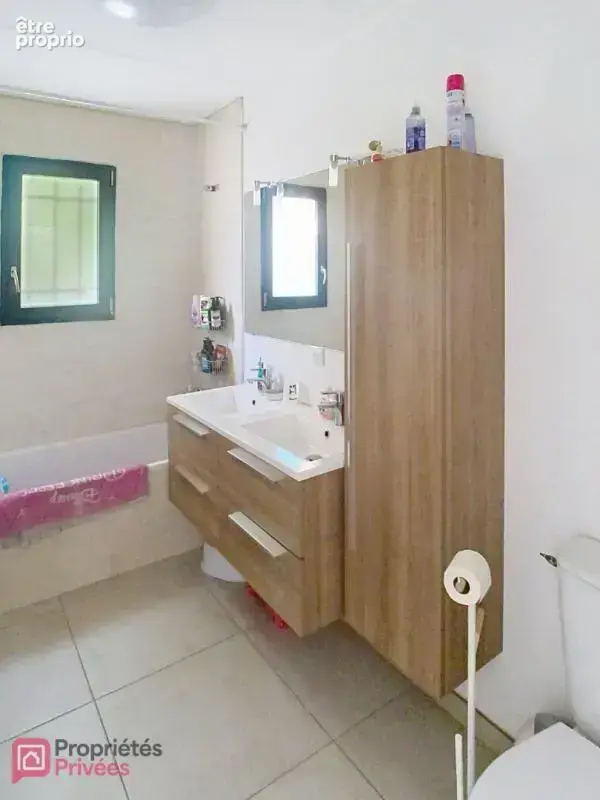 Maison Plan D Aups Sainte Baume 4 pièce(s) 94 m2 - photo 13