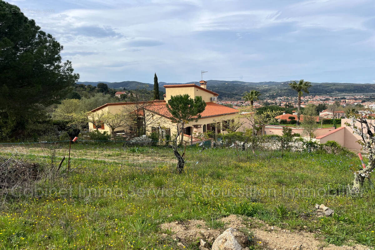 Terrain à CERET