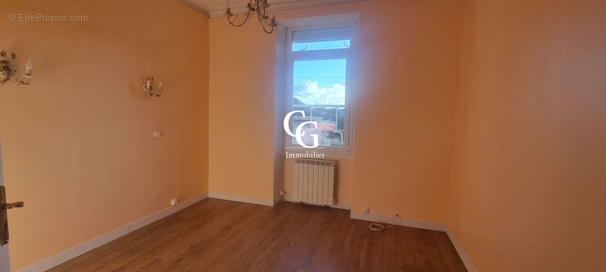 Maison à BOUGUENAIS