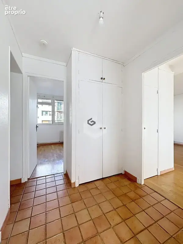 Appartement 4 pièces 66 m² à vendre à Reims (51100) - photo 3