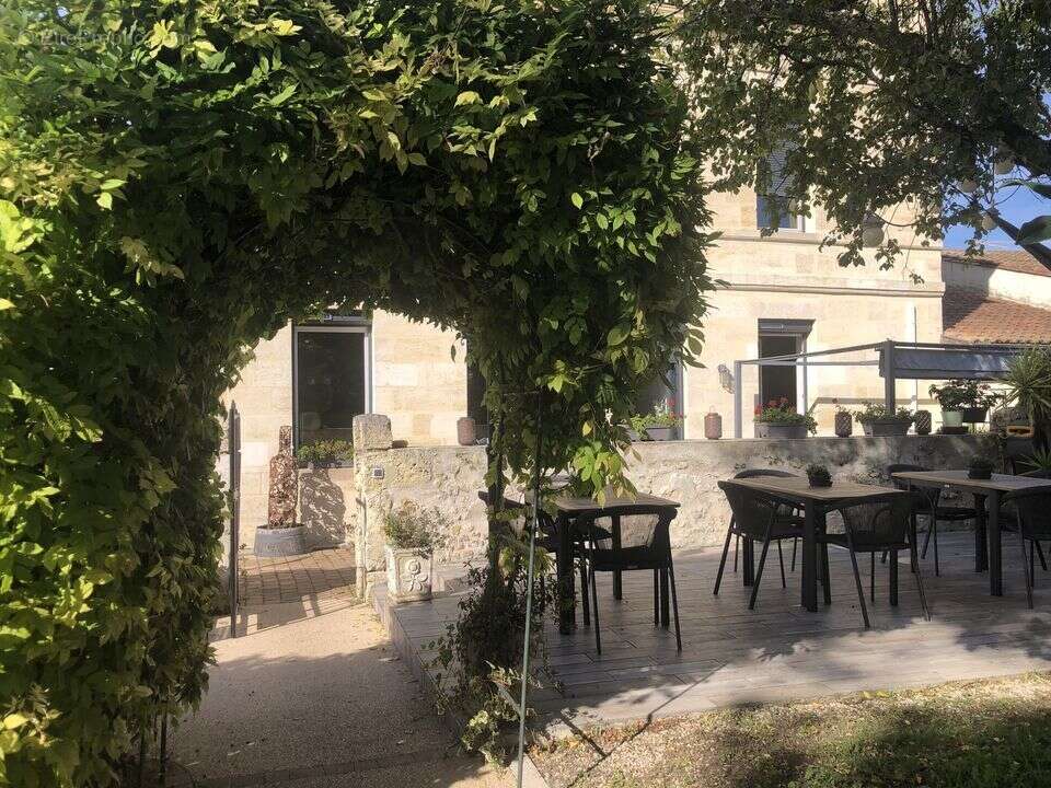 Maison à PAUILLAC