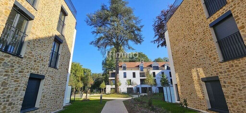Appartement à LA QUEUE-EN-BRIE