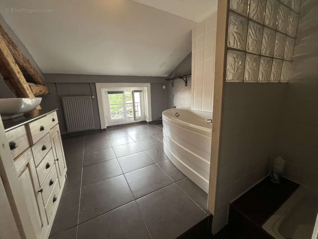 Coup de cœur assuré   Appartement plein de charme avec terrasse tropézienne - photo 3