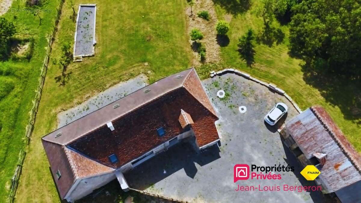 Maison à VERNOU-SUR-BRENNE