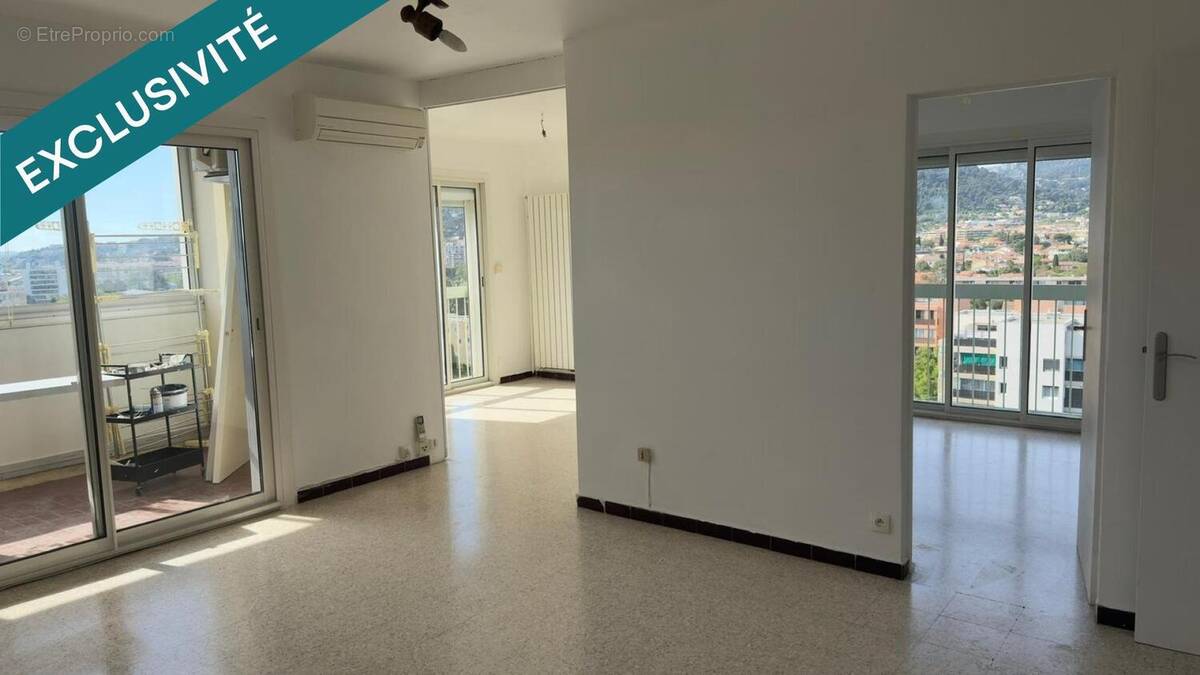 Photo 1 - Appartement à LA VALETTE-DU-VAR