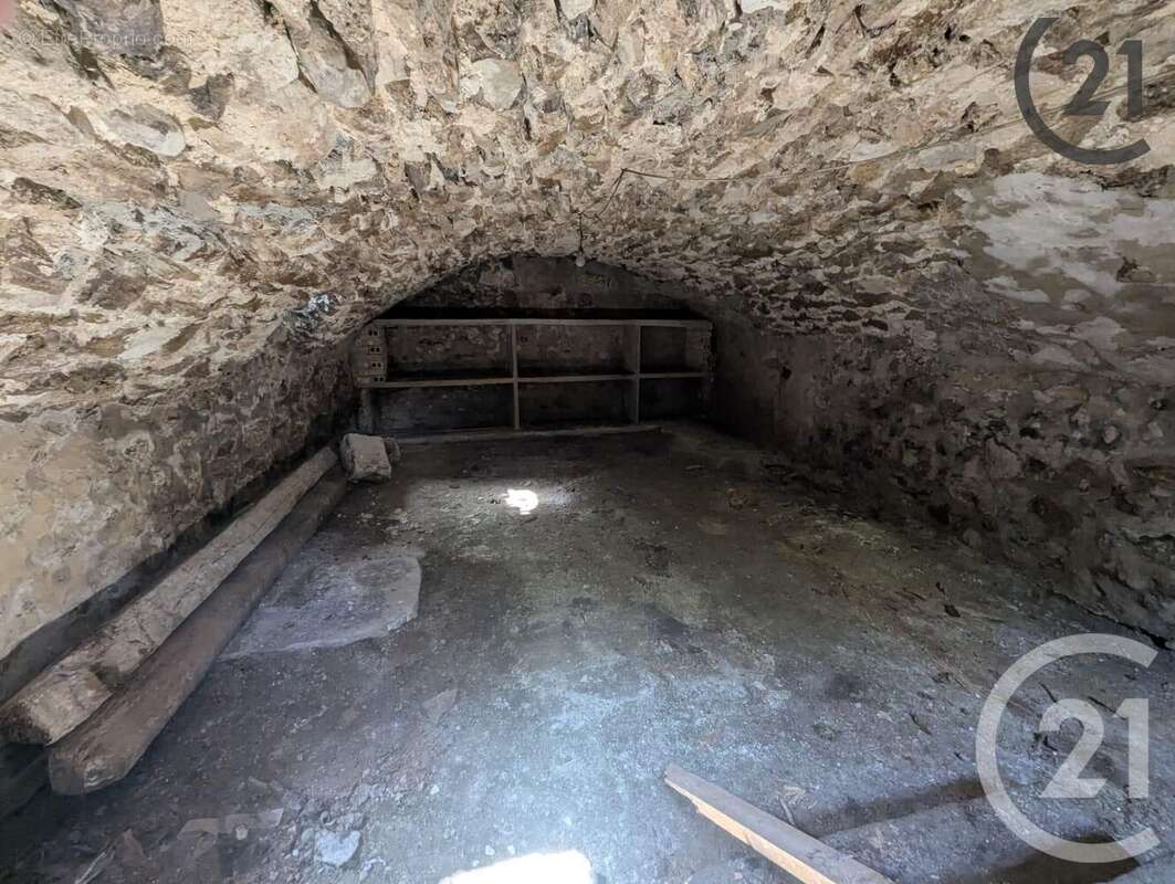 Maison à CHALAUTRE-LA-GRANDE