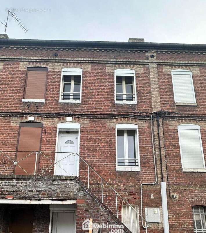 Maison de ville d'une surface habitable de 78 m² - Maison à LAON