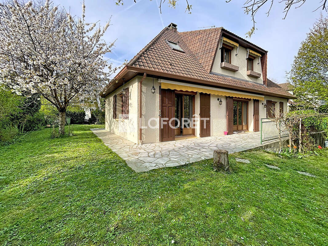 Maison à YERRES