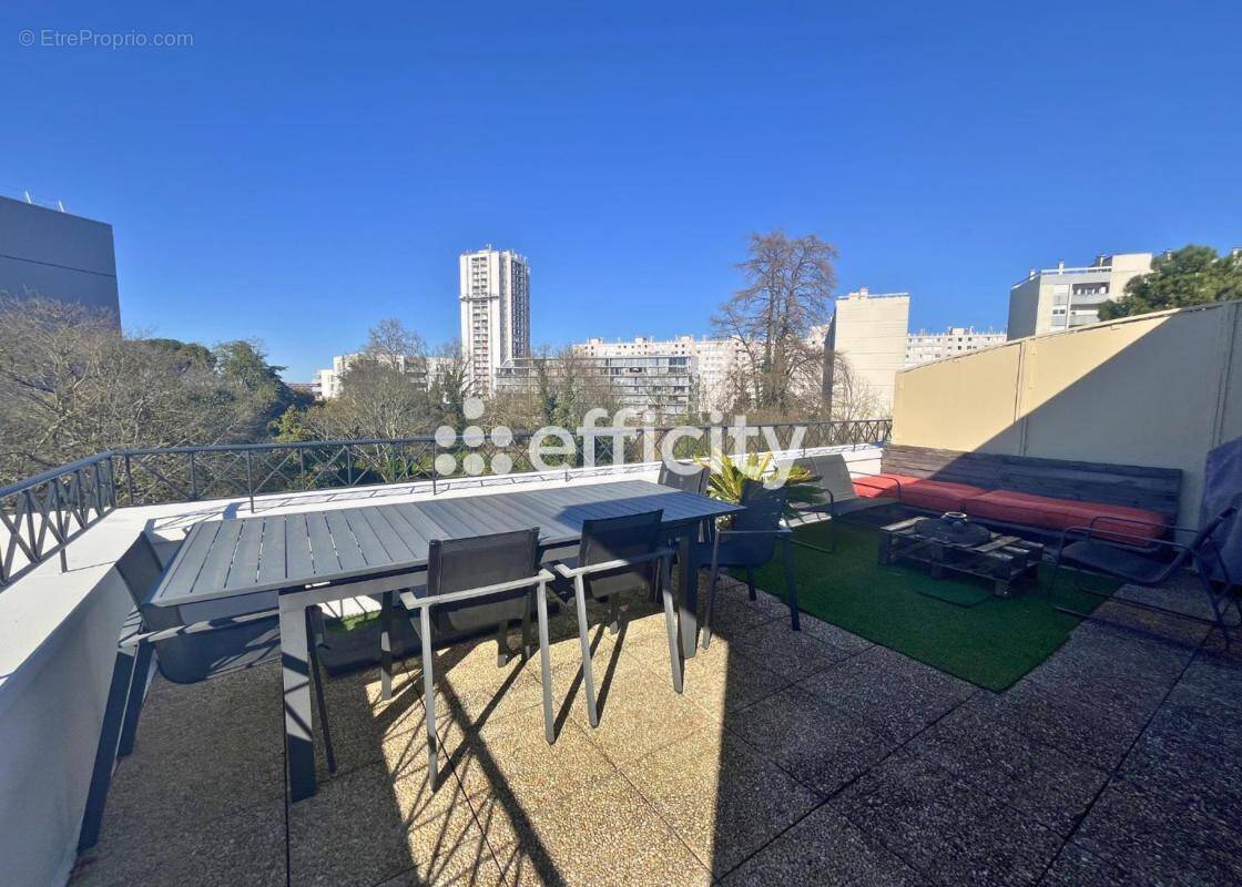 Appartement à BORDEAUX