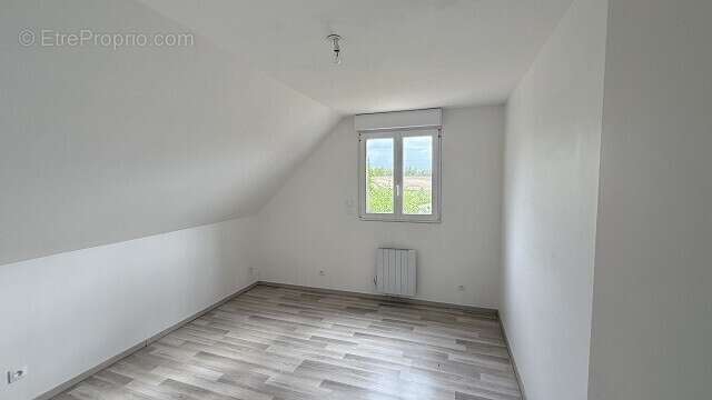 Maison à RESSONS-SUR-MATZ