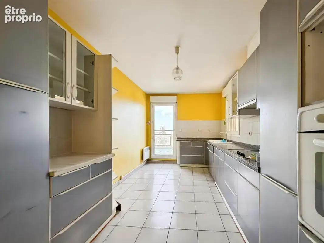 126 m² au dernier étage – Un appartement à réinventer selon vos envies - photo 10