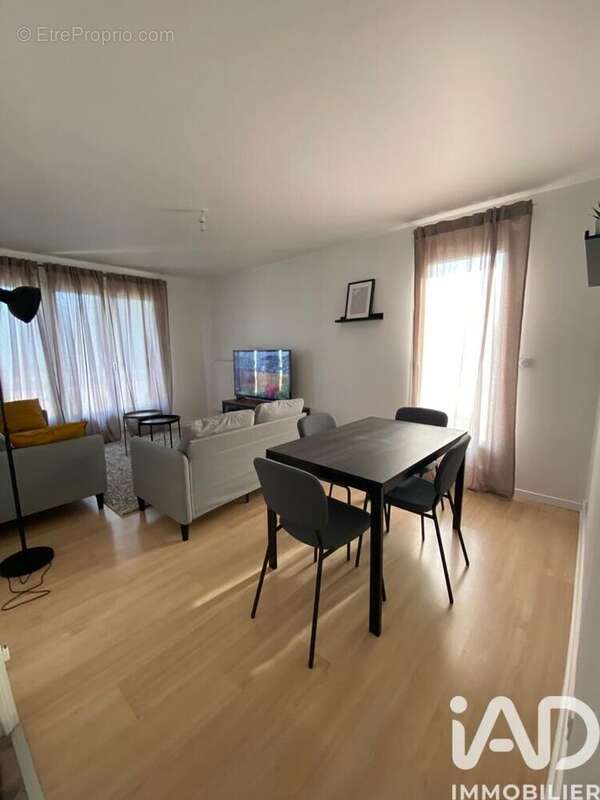 Photo 2 - Appartement à HEROUVILLE-SAINT-CLAIR