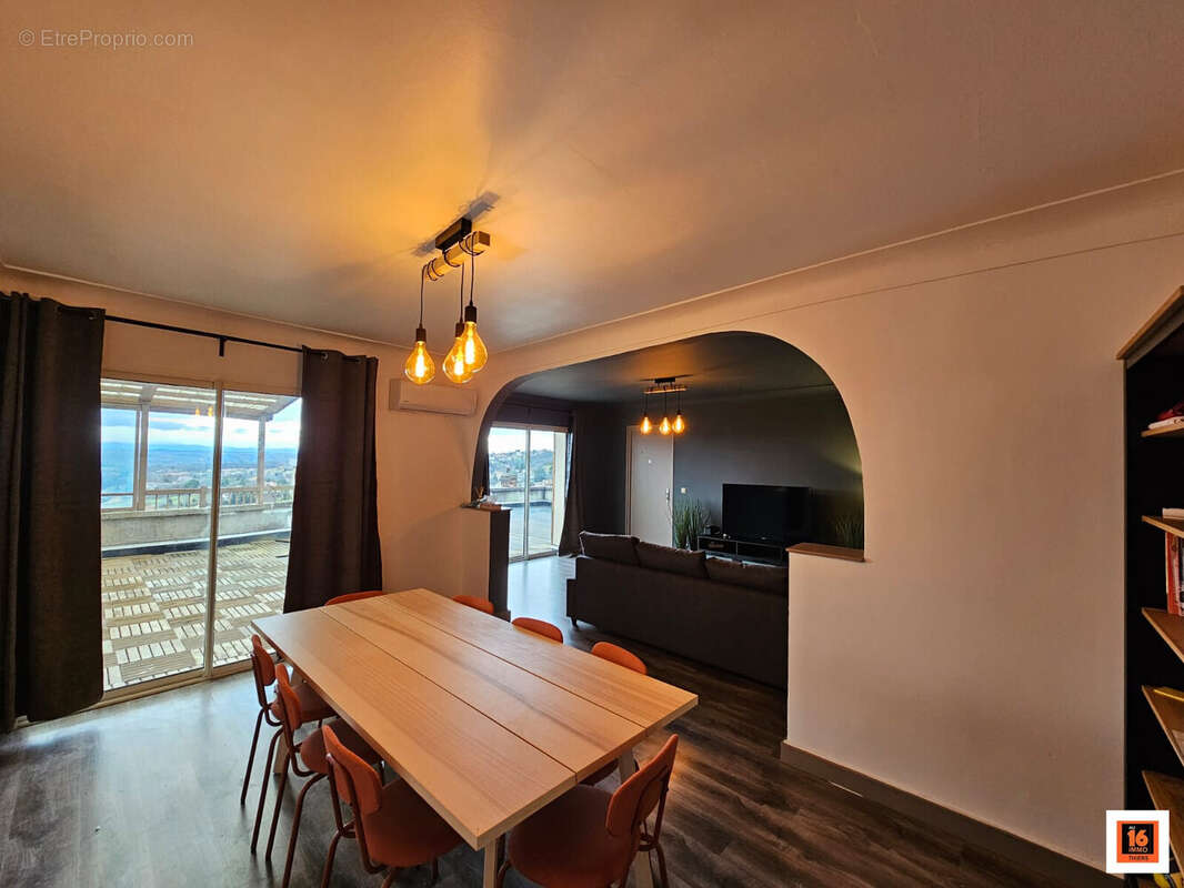Appartement à THIERS