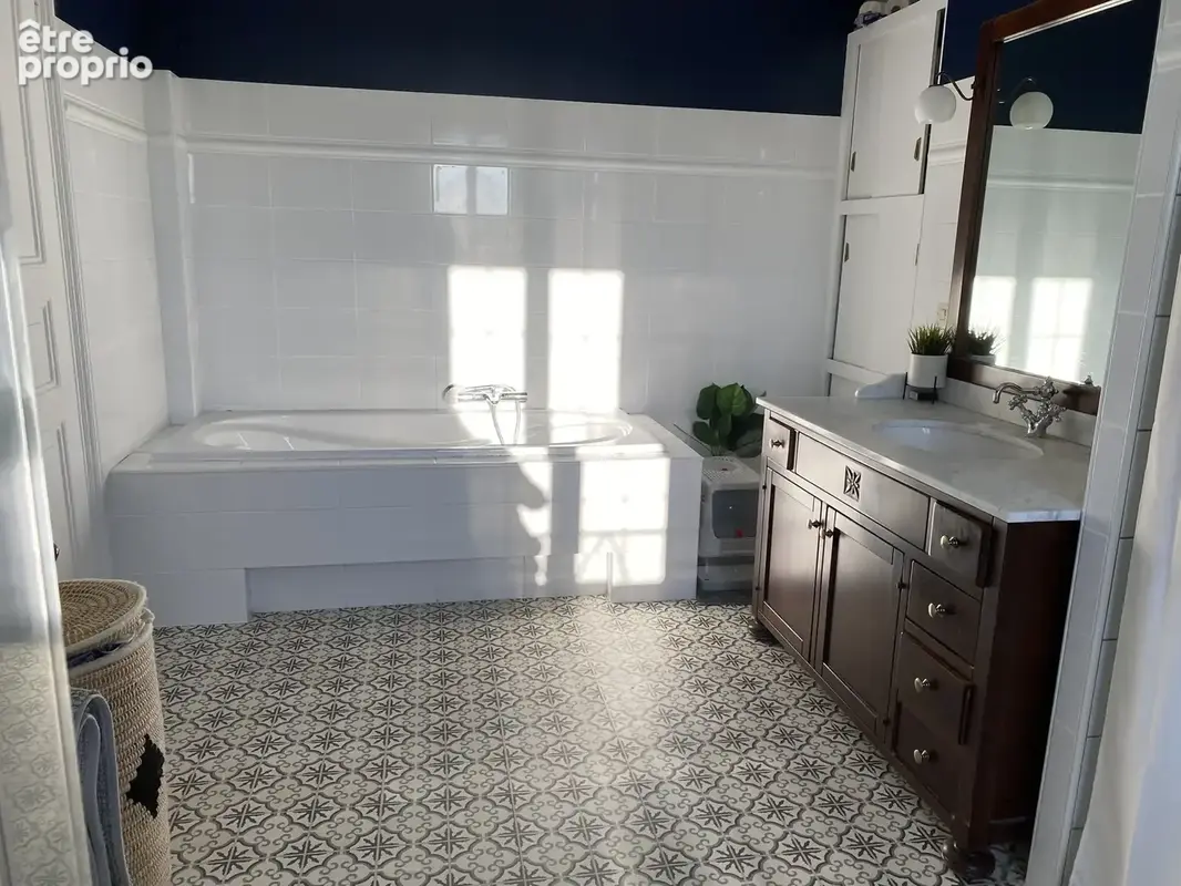 Neudorf, Place du Marché   Appartement de caractère de 115 m2 dans un bel immeuble classé du XIXe siècle - photo 10