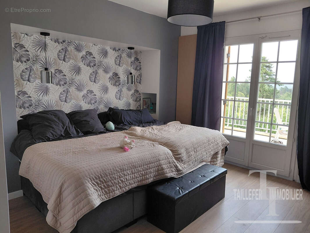 Maison 316 m² à Trelissac  - photo 5