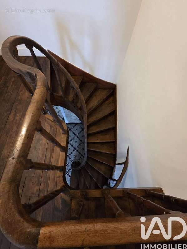 Maison 250 m² à Saussignac  - photo 9