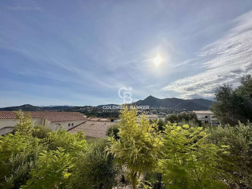 Appartement à L'ILE-ROUSSE