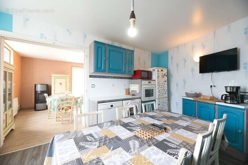 Maison à MENIL-HUBERT-SUR-ORNE