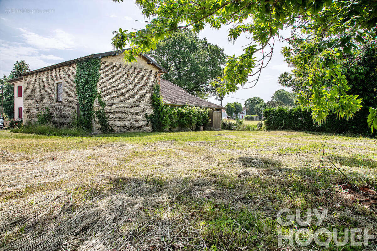 Maison à AMOU