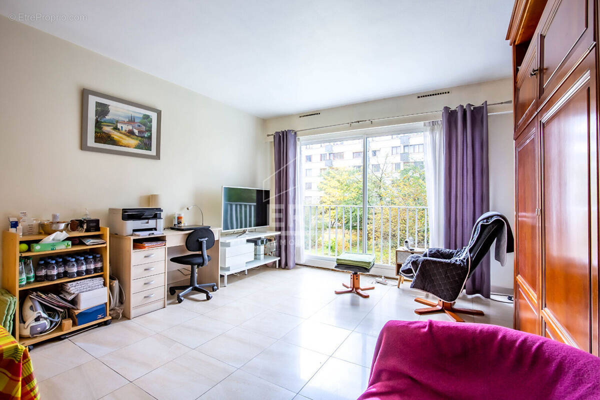 Appartement à PARIS-12E