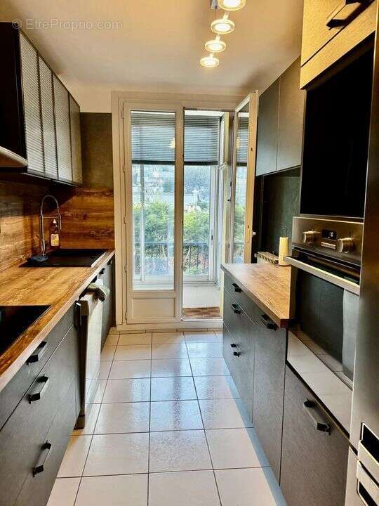 Appartement à CARRY-LE-ROUET
