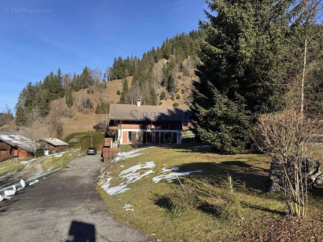 Appartement à LES CONTAMINES-MONTJOIE
