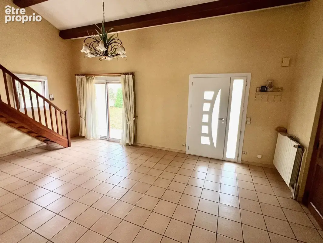 Maison 7 pièces 133,75 m2 avec jardin et piscine - photo 3